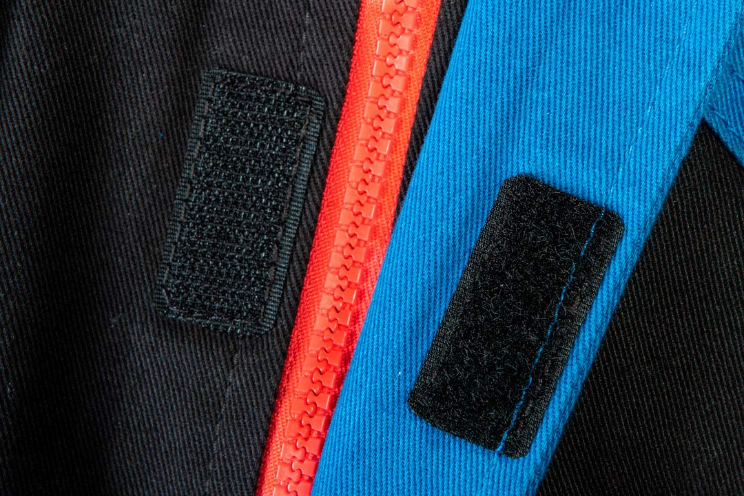 NEO TOOLS Arbeitsjacke Profi, Arbeitsschutzjacke HD-Serie, verstärkte und multifunktionale Taschen, reflektierende Zonen, Smartphone-Tasche EN ISO 13688:2013 Schwarz/Grau Gr. S-XXL