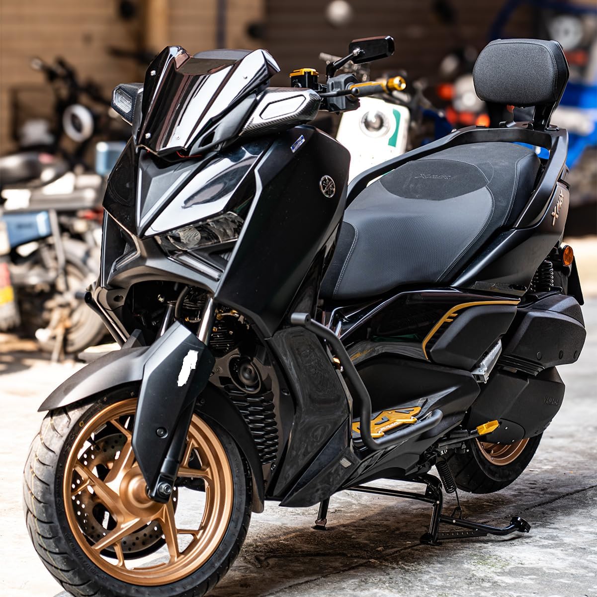 Amazon | Semspeed ヤマハ xmax 250 125 300 400 V2 2BK-SG42J 2018