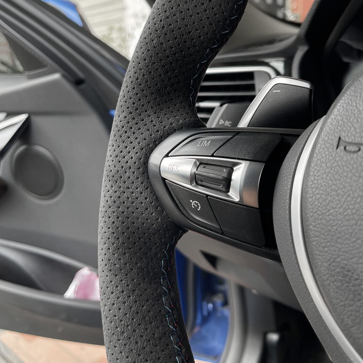 MEWANT Housse De Volant En Cuir Microfibre Pour BMW Série 2 Active/Gran Tourer, X1, X2 – Confort & Grip Parfait 2014-2021