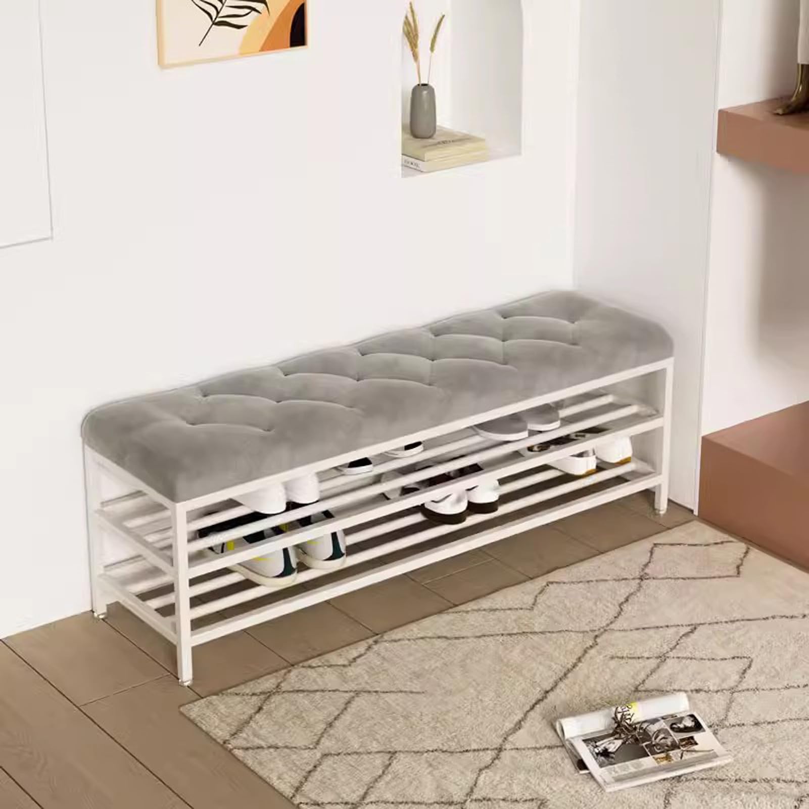 Banc d'entrée confortable en velours pour organiser les chaussures de toute la famille