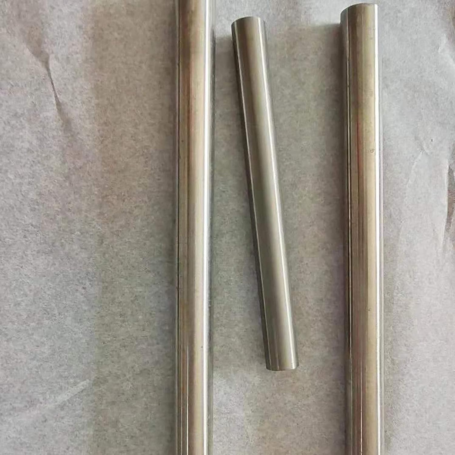 Molybdenum Rod High Purity Molybdenum Rod Length 100mm Suitable for Metallurgical Industry(Diameter 5mm)