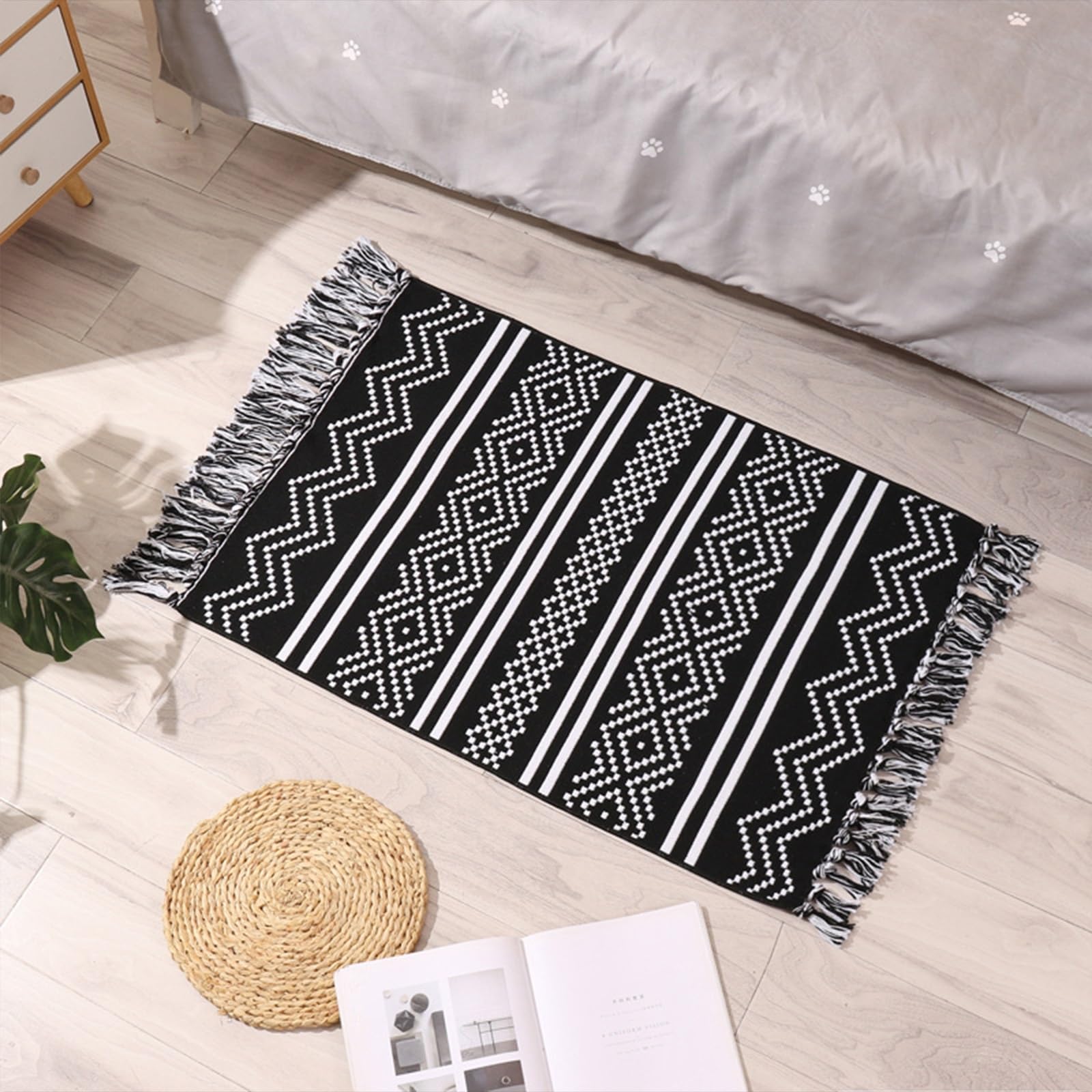Tapis tissé vintage coton bohème noir et écru fait main 60 x 90 cm