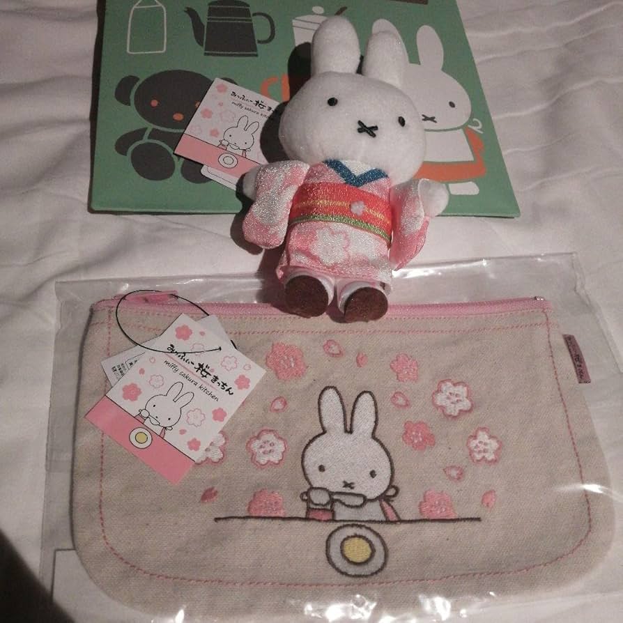 ミッフィー 京都 桜きっちん 限定 ぬいぐるみ ボリス　ちょっこり　マスコット Amazon.co.jp: ミッフィー 京都 桜きっちん ぬいぐるみ ボリス
