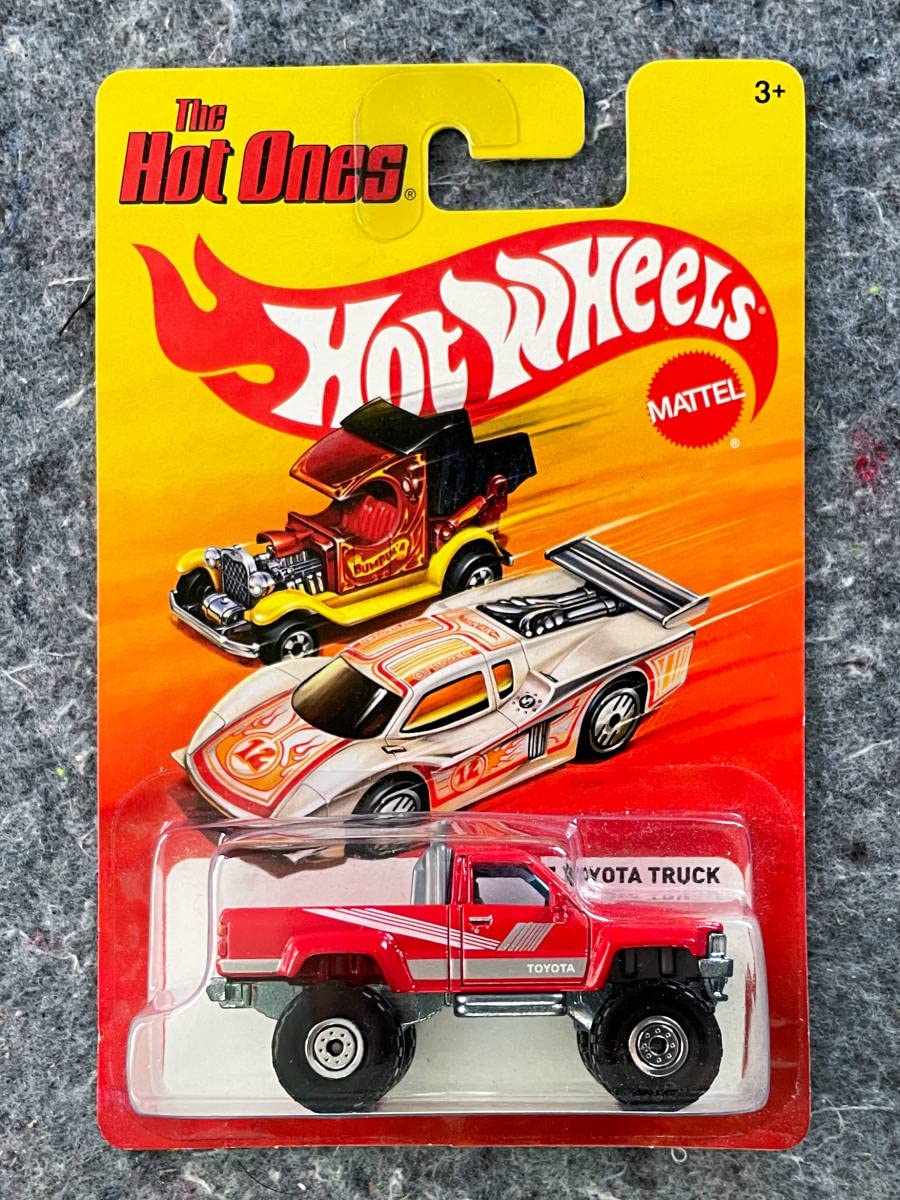 ホットウィール ホットワンズ '87 トヨタ ハイラックス ブレイザー 極上 Amazon | 2012 The Hot Ones '87 Toyota Truck Pickup ミニカー