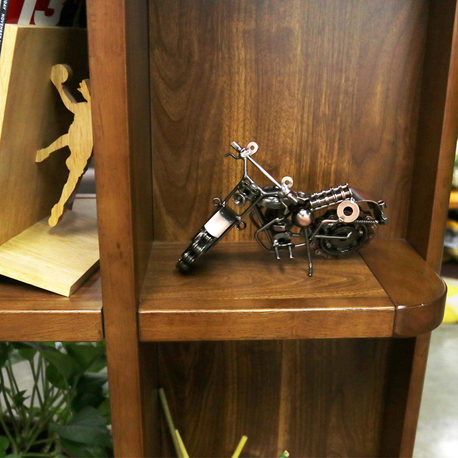 Image secondaire de Sculpture Moto Rétro en Métal Fait Main - Décoration Vintage