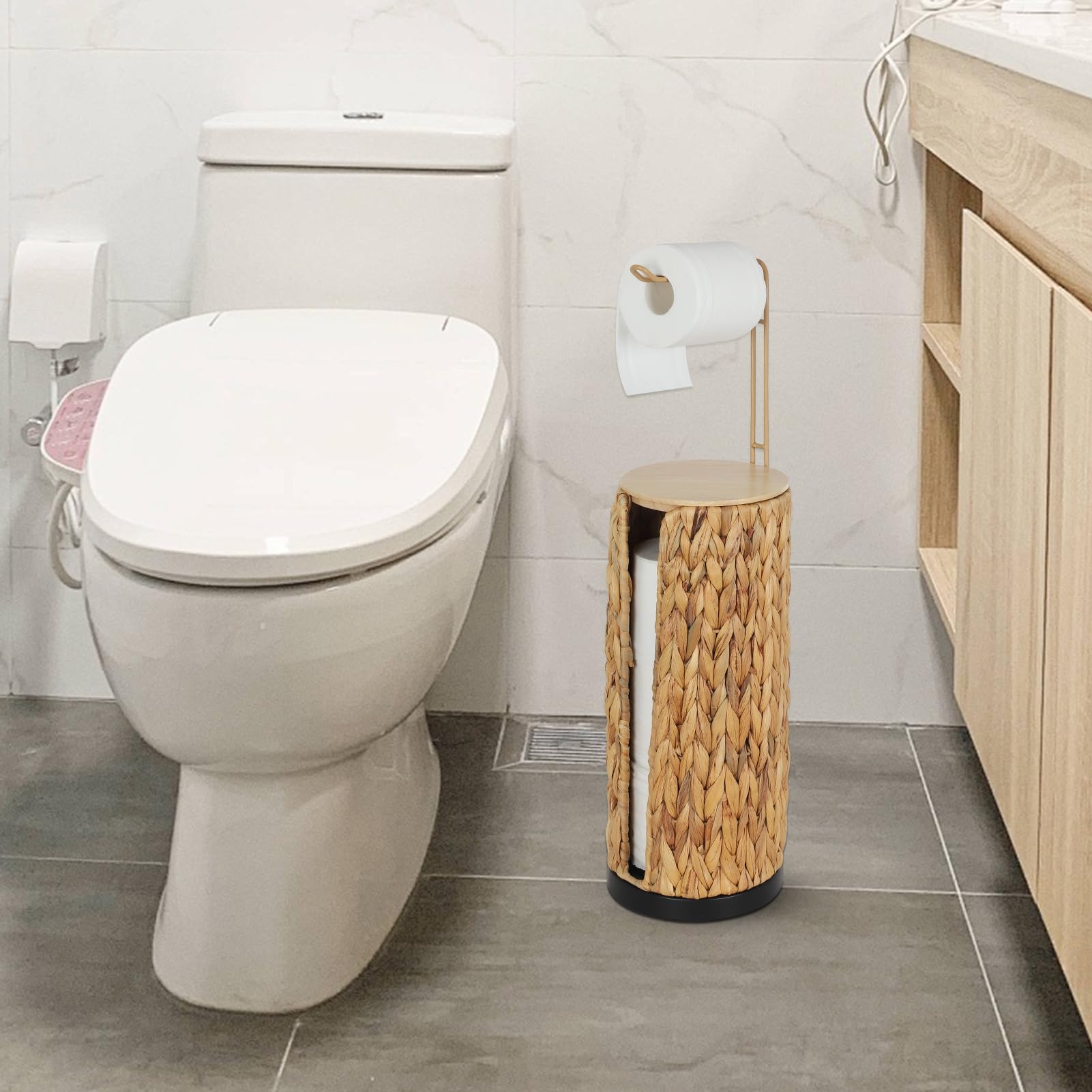 Portarrollos de Papel Higiénico de Pie con Estante, Porta Rollos de Papel Inodoro de Pie, Soporte de Papel Higiénico Boho de Ratán, Portarrollo de Papel Higiénico de Jacinto de Agua para 4 Rollos