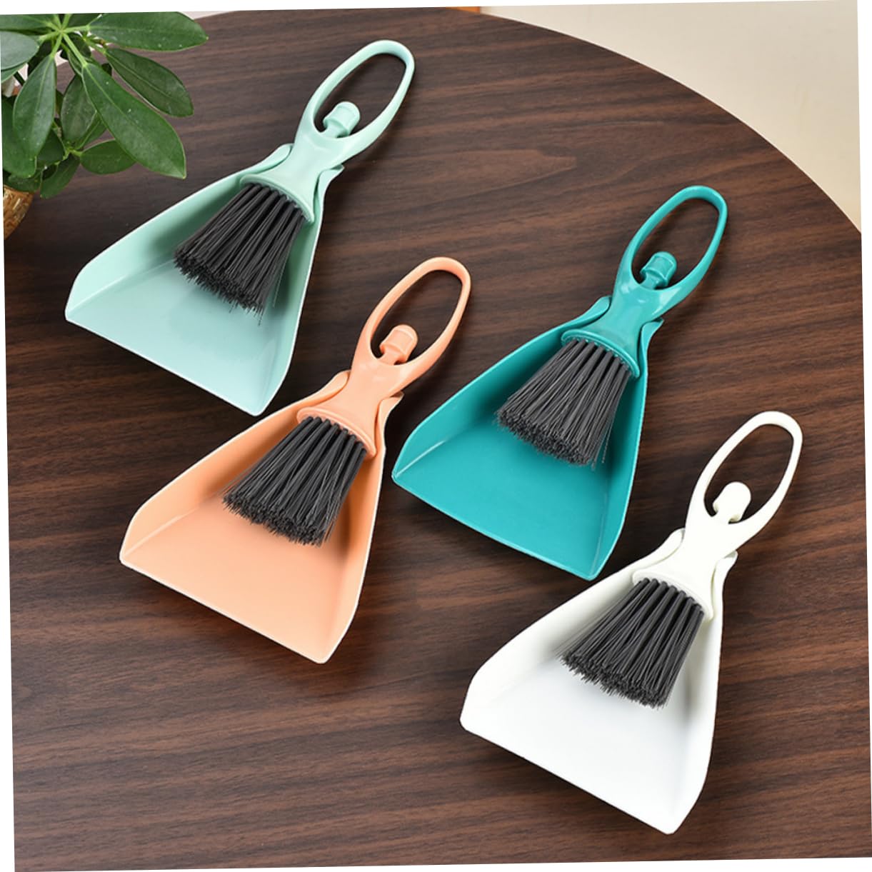 Unomor 4 Sets Desktop Cleaning Tools Dustpan Broom Cleaning Scrub Brush The Car Desk Cleaner Brush Small Sweeping Countertop Brush Dust Pan Car Cleaning Brush Interior Detailing Brush Pp