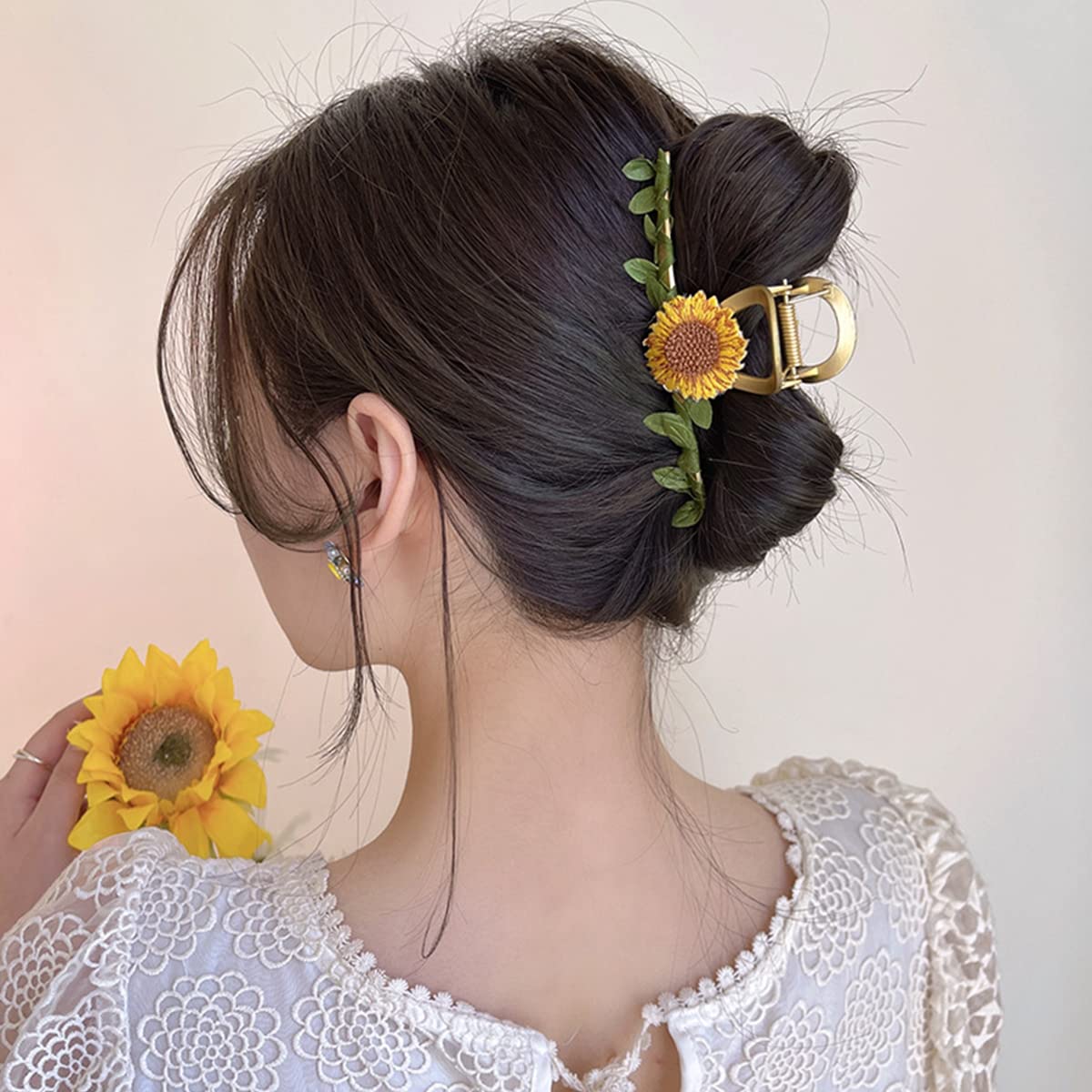 Amazon.com: Elegant Sunflower Metal Hair Claw Clips for  display picture 3