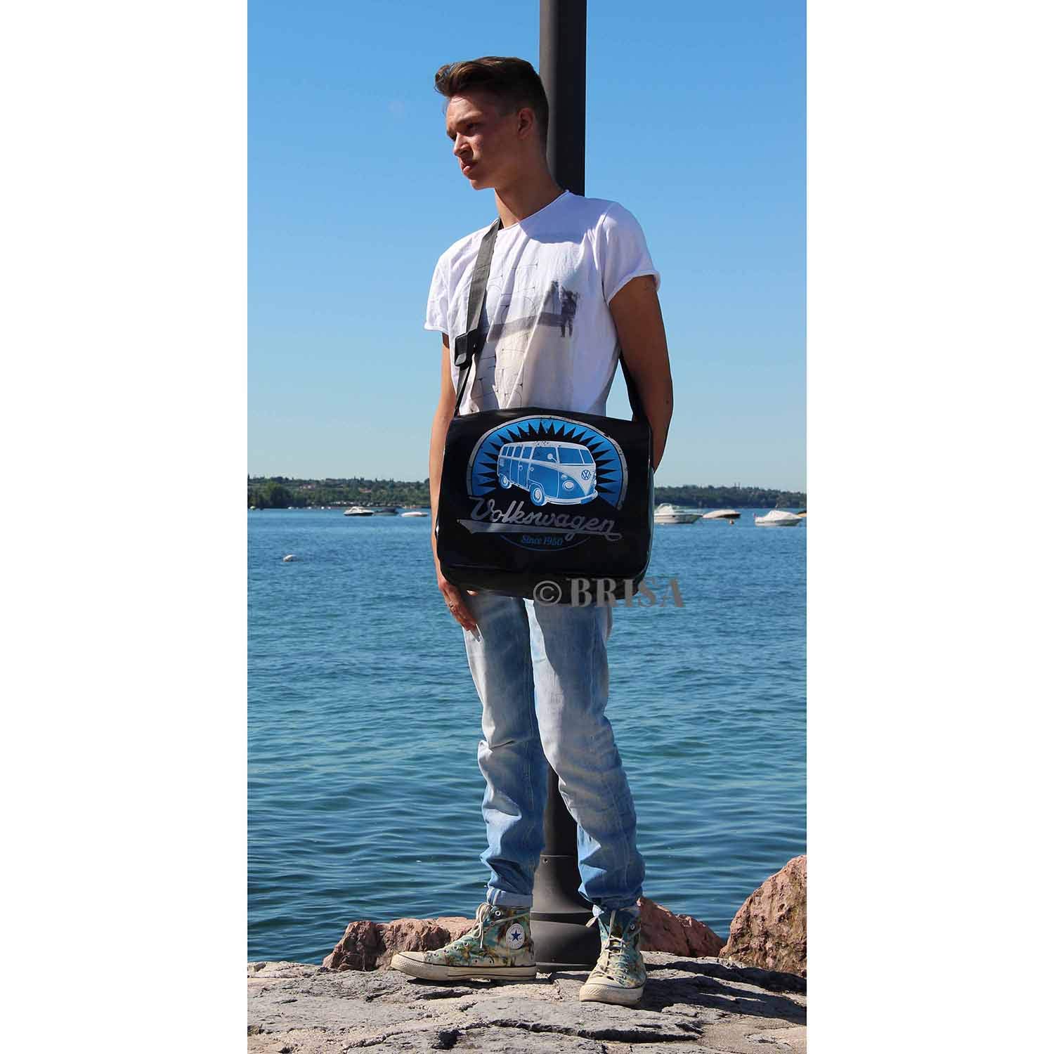 BRISA VW Collection - Volkswagen Vintage-Outdoor-Schulter-Umhänge-Tasche aus Tarpaulin im VW T1 Bus Design (Vintage)