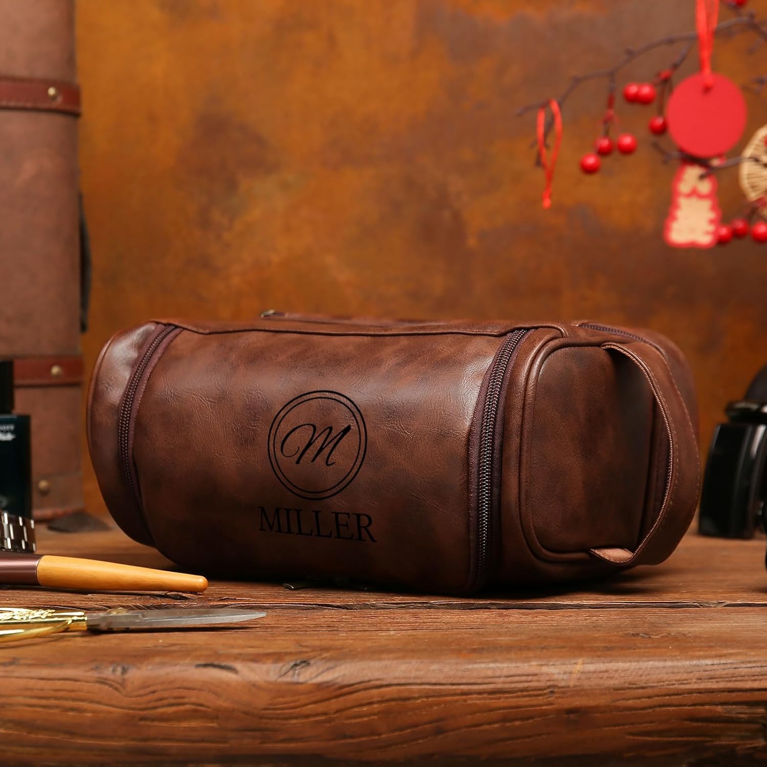 Personalized Toiletry Bag for Men - Custom Name or Initials Leather Dopp Kit,Hanging Toiletry Bag for Men Gift for Birthday, Christmas, or Father’s Day
