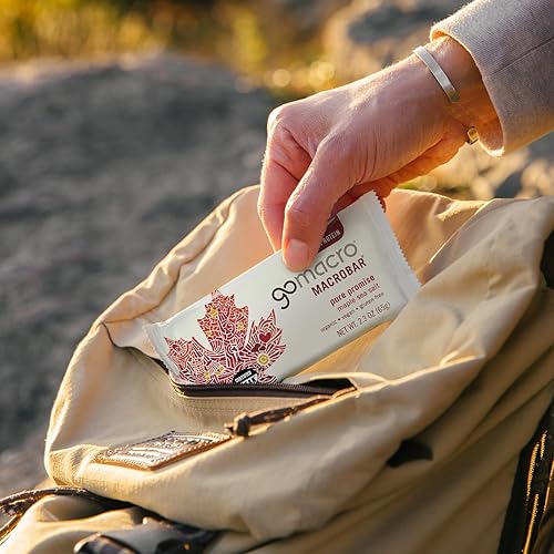 Miniatura 41 de GoMacro MacroBar Barras de proteína vegana orgánica, caramelo salado + chispas de chocolate (barras de 2.3 onzas, 12 unidades)