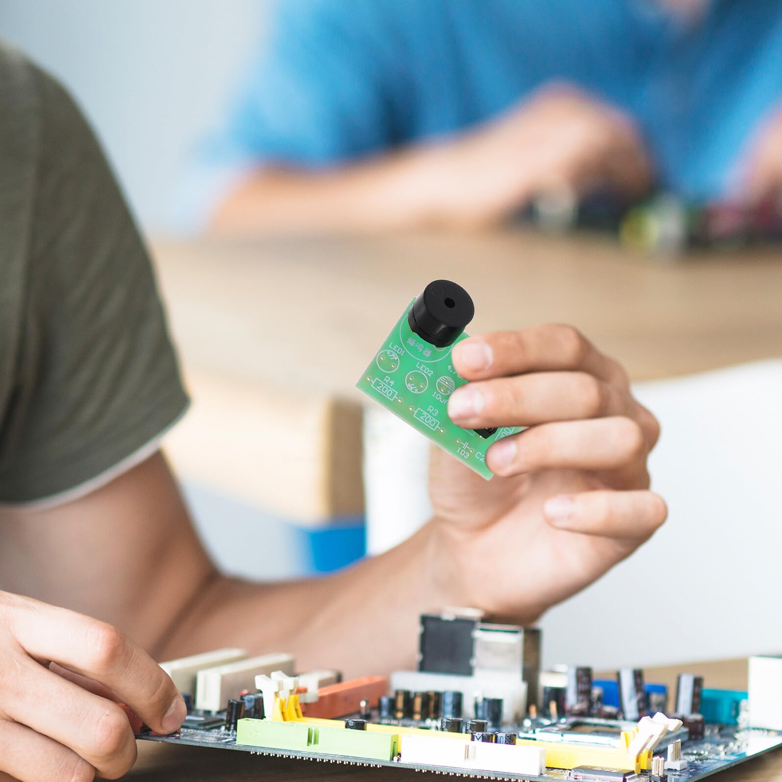 Yardenfun Kit Timer 555 Ne555 Circuito Lampeggiante a Led, Suite Fai da Te Elettronica Componenti Robusti e Istruzioni Passo Passo, per Allenamento Saldatura e Progetto Educativo 3 Pezzi