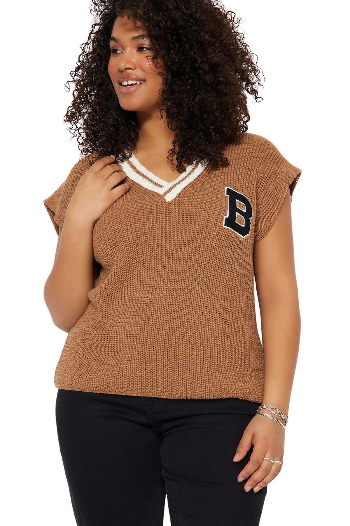 Trendyol FeMan Plus Size Regular fit Shift V Neck Knitwear Plus Size Sweater,Camel,3XL