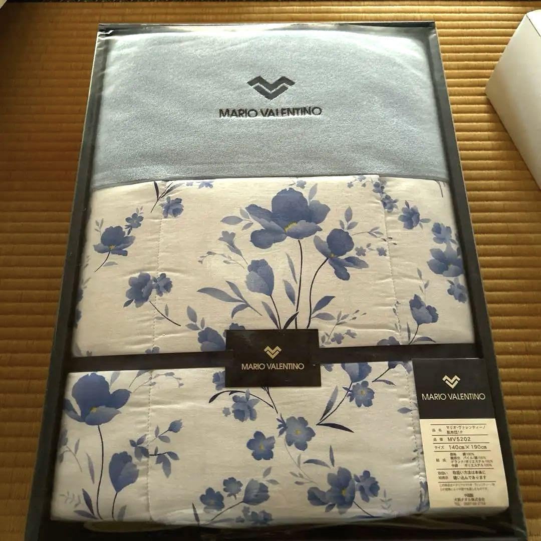 Amazon.co.jp: MARIO VALENTINO 肌布団 MV5202 140cm x 190cm : ホーム