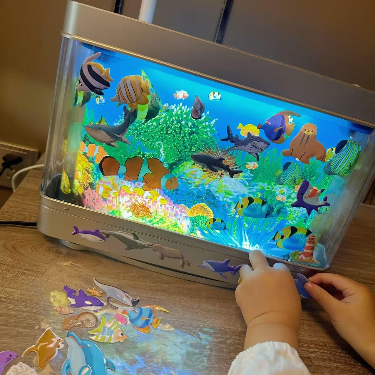 Künstliche Aquarium-Lampe, bewegliches Aquarium-Nachtlicht mit virtuellem Ozean-Effekt, 80er-Jahre-Retro-Design für Erwachsene Entspannung, Frutiger Aero, künstliche Aquarium-dekorative Lampe