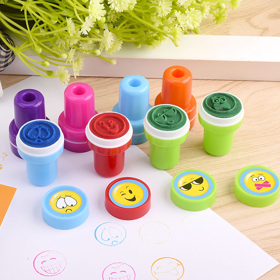 Gudotra 36pcs Sellos para Niños Sellos de Entintado Niños Favor de Fiesta Infantil Regalo de Cumpleaños Cajas de Sorpresas (Emoji)