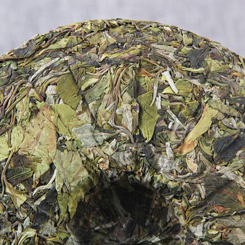 Thé blanc Pu'er Yunnan Ancient Tree : infusion grand cru Golden Neige Blanche en galette 357g - 2