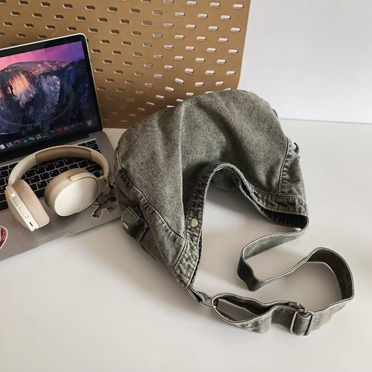 Denim Canvas Messenger Bag Large Crossbody Bag with Multiple Pockets Casual Shoulder Aesthetic Tote Bag for Women and Men