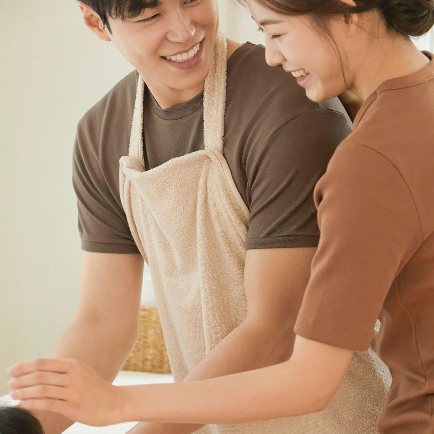 Konny Baby Bath Towel Soft and Fluffy Baby Apron Beach Hooded Towel Pool Newborn Baby Essentials Girls and Boys Cream (0M - 3Y)