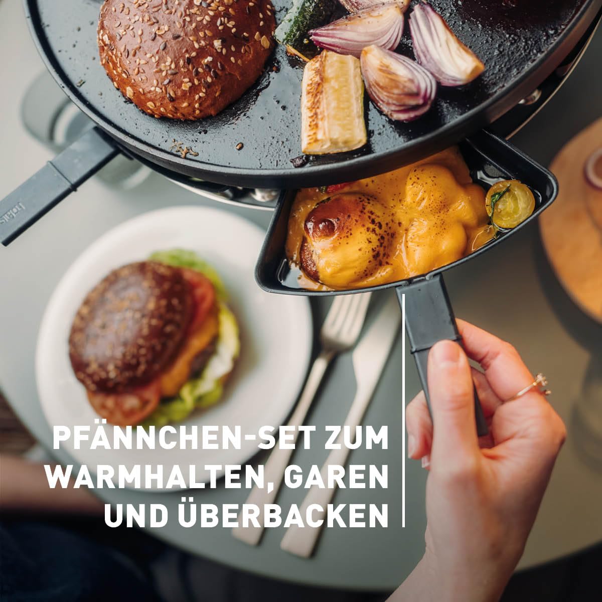 höfats - CIRCLE 35 Tischgrill Pro mit Pfännchen-Set - Indoor & Outdoor Plancha Grill - Bis zu 4 Stunden ortsunabhängiges Barbecue ohne Strom & Kohle, stufenlose Temperaturkontrolle - Ø35 cm