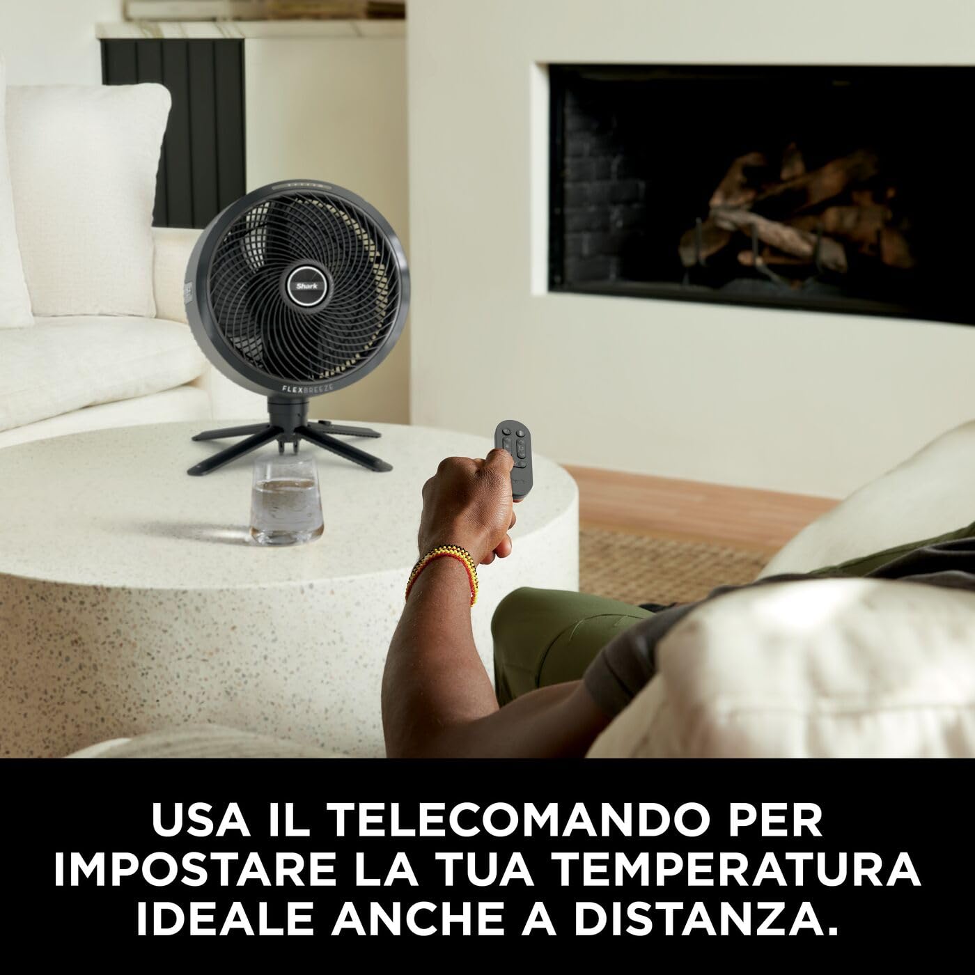 Shark FlexBreeze Pro Mist Ventilatore per Interni ed Esterni senza Filo con Nebulizzatore, Portatile, Raggio 20 m, a Piantana o da Tavolo, 5 Velocità, Silenzioso, Telecomando, Grigio Antracite FA300EU
