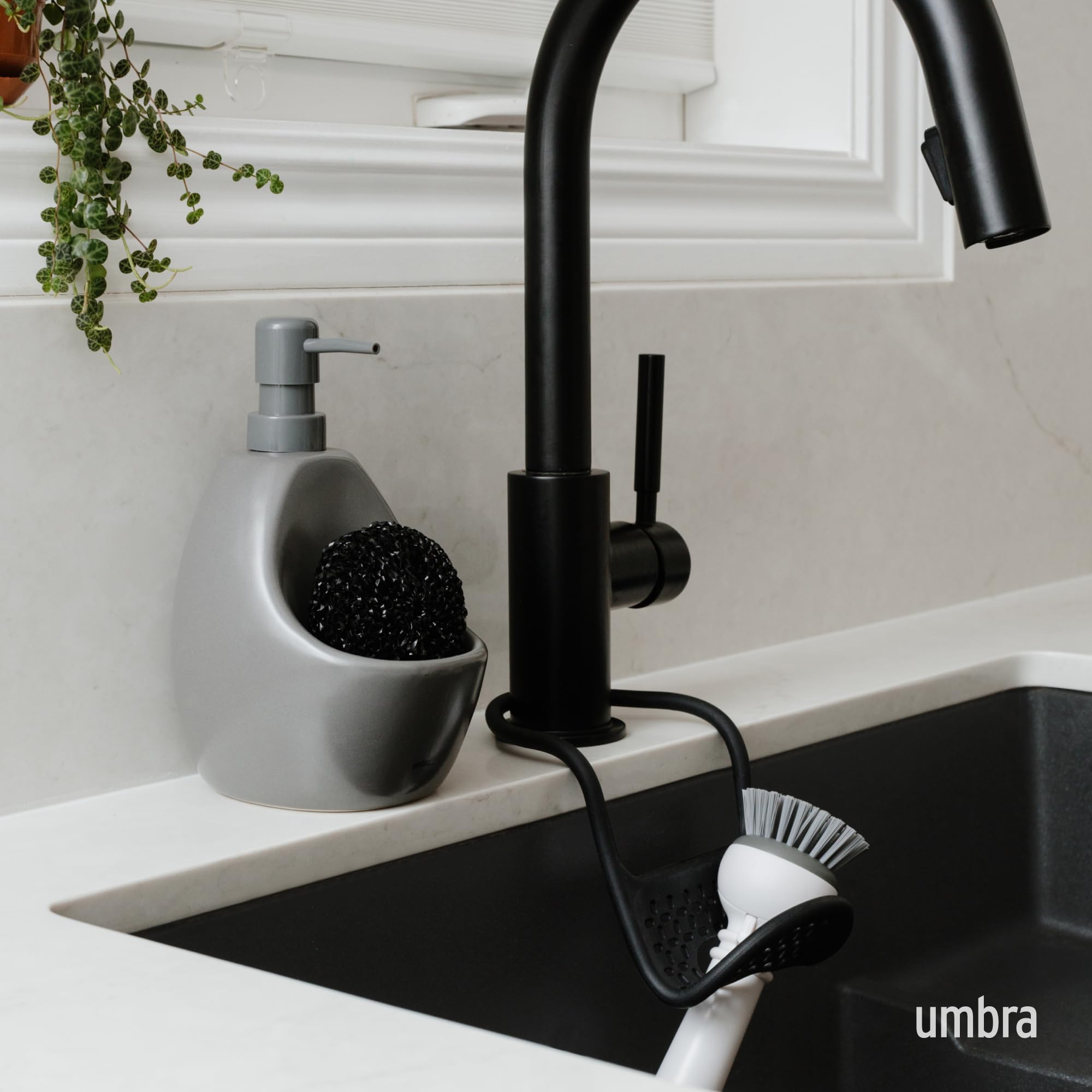 Umbra Joey Pump/Scrubby, ceramiczna szara, 13,97 x 10,16 x 19,3 cm