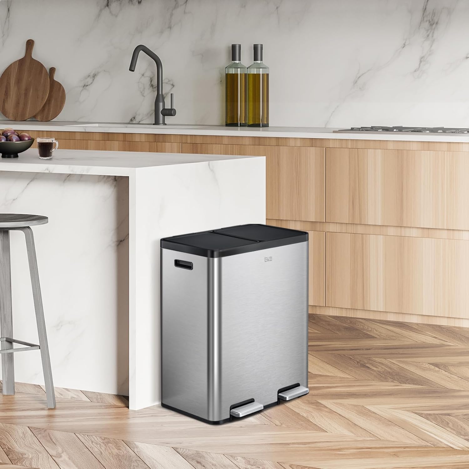 EKO Pattumiera Differenziata 2 Scomparti 30L + 30L con Doppio Pedale | Acciaio Inox Antimpronta | Coperchi Eleganti | Sottolavello Double