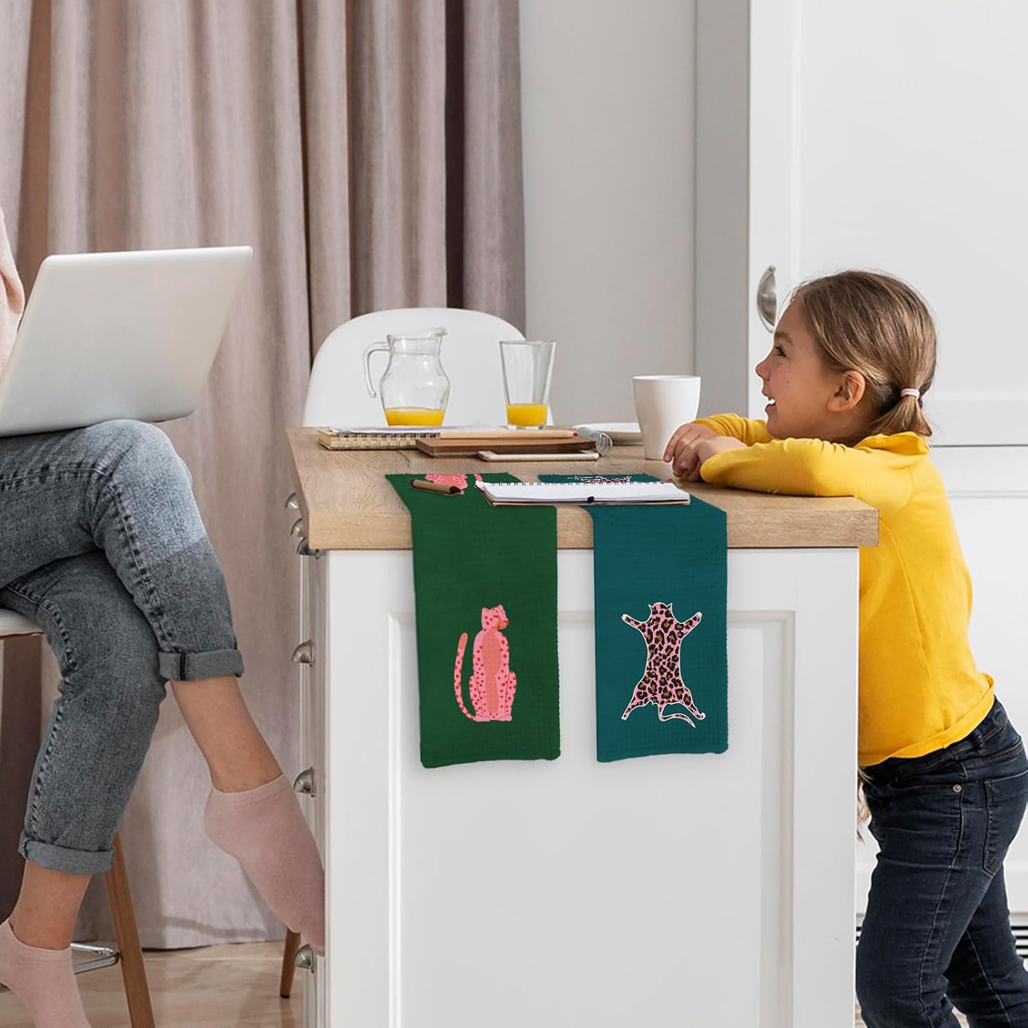 Preppy Cheetah Kitchen Towels and Dishcloths Set of 4, Trendy Cheetah Bathroom Decor, Funky Leopard Dish Towels, Pink Leopard Decorative Hand Tea Towel for Bathroom Kitchen, 16x24 Inches - Image 4