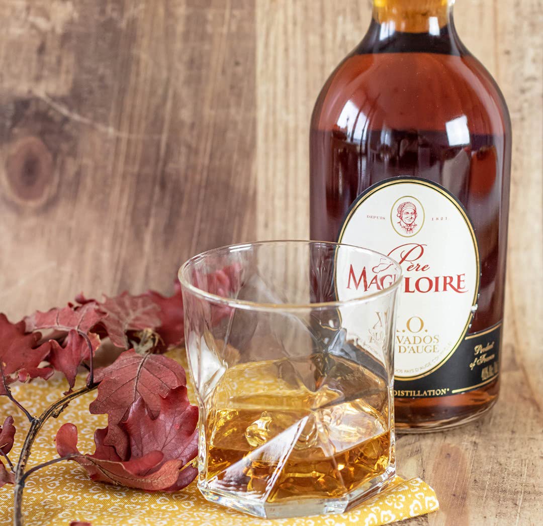Père Magloire Calvados Pays D'Auge X.O. 40% Vol. 0,7l in Giftbox