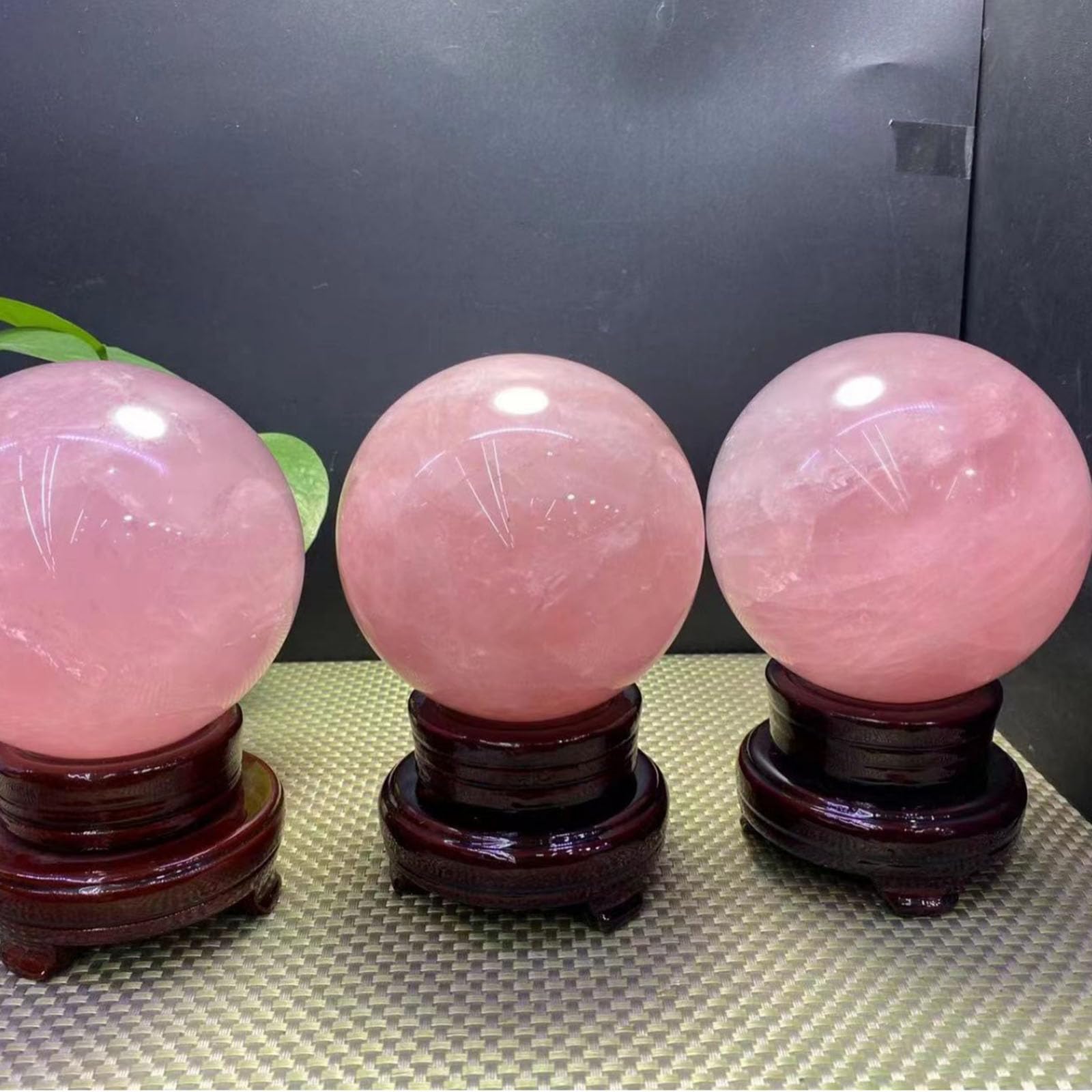 Bola de Cristal Natural con Soporte, Bola de adivinación Pulida de Cuarzo Rosa, Figura escultórica, artesanía de Bola de Cristal para decoración Creativa del hogar,10cm