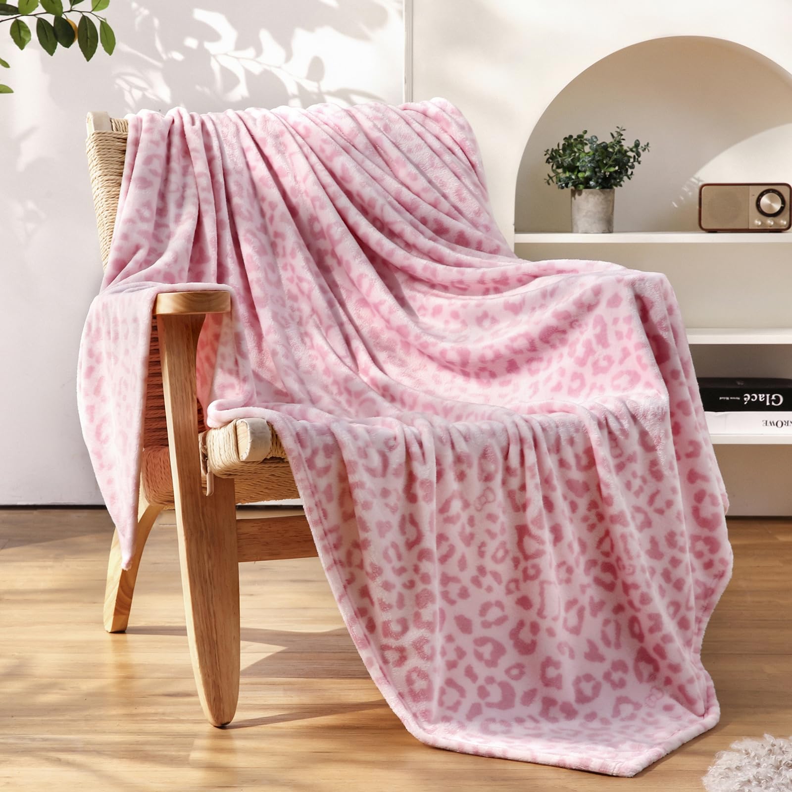 PU MEI Pink Leopard & Cheetah Print Fuzzy Flannel Blanket, Double Sided Ultra Cozy Super Soft Lightweight Animal Throw Blanket for Sofa, Couch, Bed, 60" x 80" inches