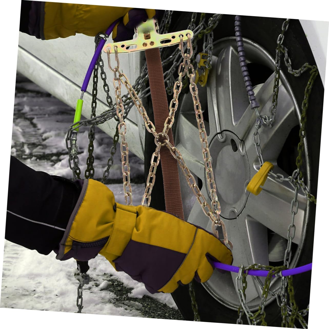 PRETYZOOM 2PCS Heavy-Duty Tire Chains for Snow and Ice Universal Fit Automotive Tire Chains Non-Slip Traction Cables for Cars SUVs and Trucks for Emergency Use