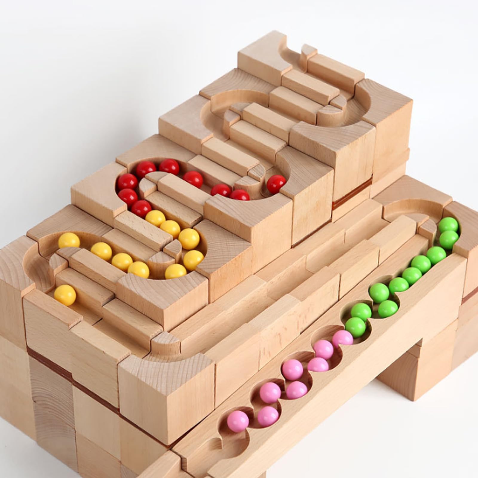 Interaktives Holzkugel Puzzlespielzeug fördert die Feinmotorik und Kreativität von Kleinkind Entwicklungspuppen