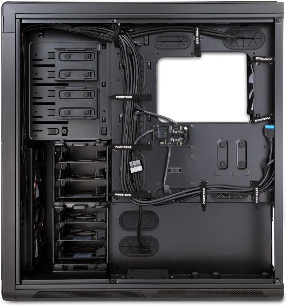 Intern view of Phanteks Enthoo Primo case with cable management