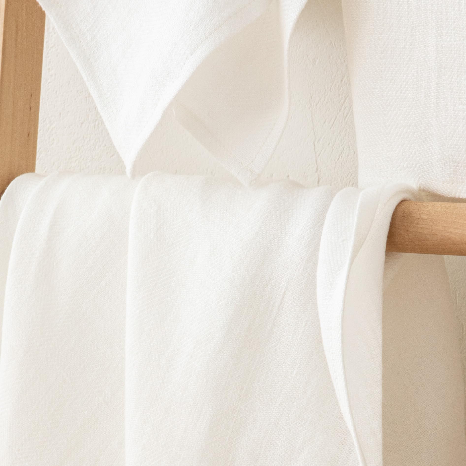 LinenMe Juego de Toalla de ba?o de Lino en Color Blanco Modelo Lara 2 Toallas Grandes y 2 Toallas de Mano, Hecho en Europa, Ropa de baño, Ropa de Cama Europea, Lavado a máquina, Super Absorbente