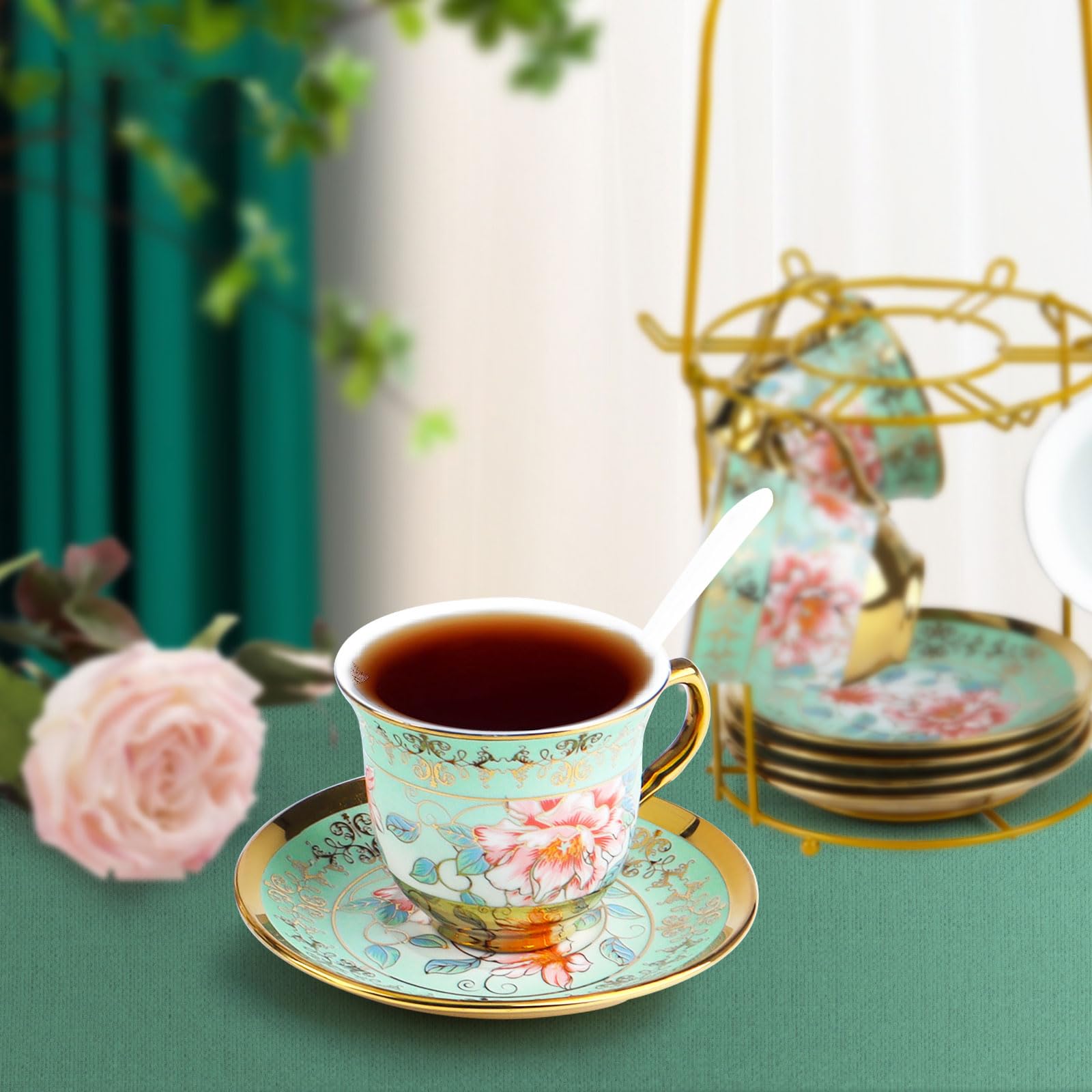 Serwis do herbaty, 20-częściowy, porcelanowy zestaw do herbaty w stylu vintage, z metalowym stojakiem, motyw kwiatowy i złota krawędź, dzbanek do herbaty 700 ml i filiżanki do herbaty 160 ml | Wzornictwo vintage z motywem kwiatowym i metalowym stojakiem.