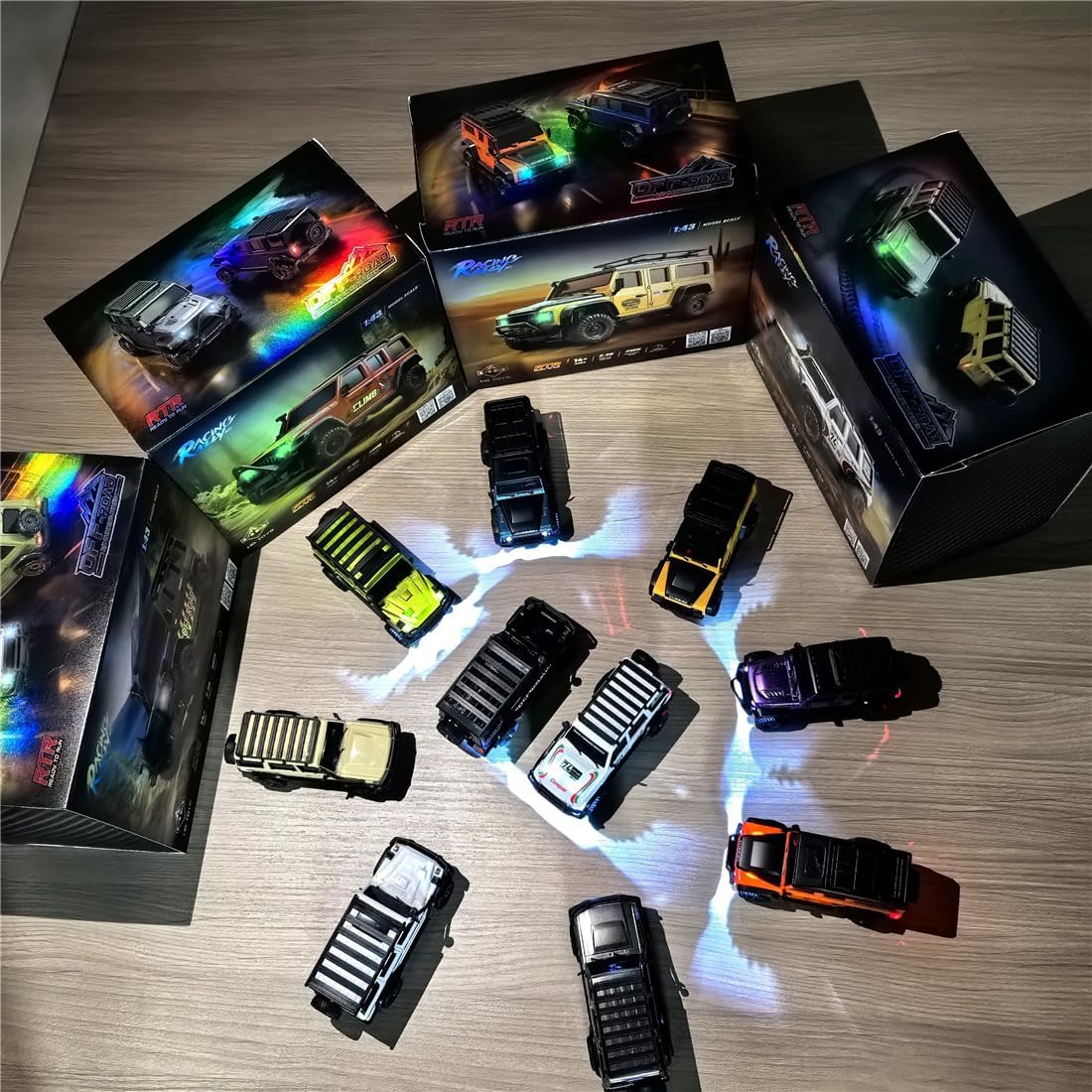 Helixsun 1/43 Scale 2.4G 4WD RC Rock Crawler Model, Featuring Simulated Lighting System, Remote Control Capability, Dual Body (Green)