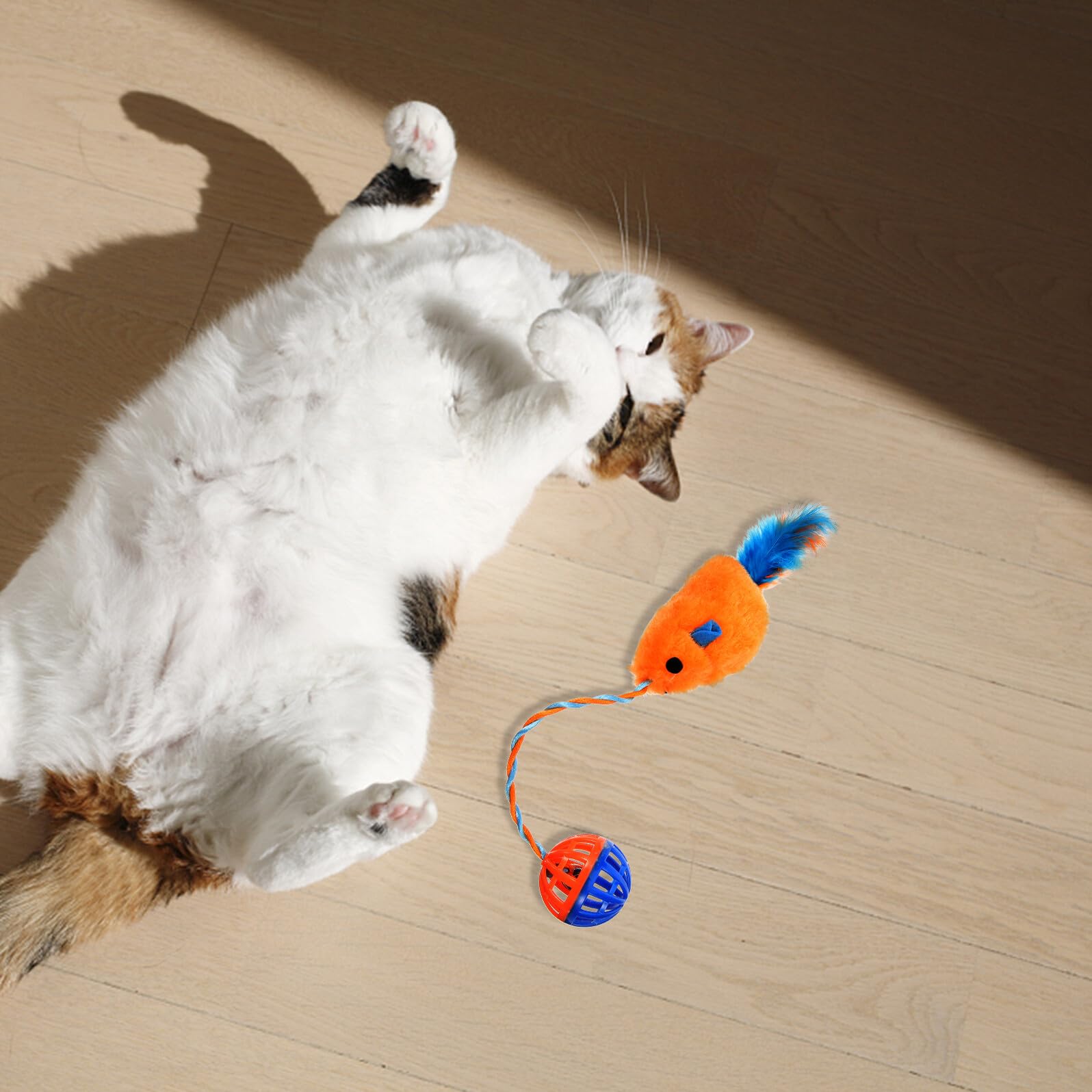 Souris Chat Peluche avec Cloche Plastique Interactif Résistant pour Chat Balle Orange Stimulante pour Activité Physique et Griffades pour Chatons
