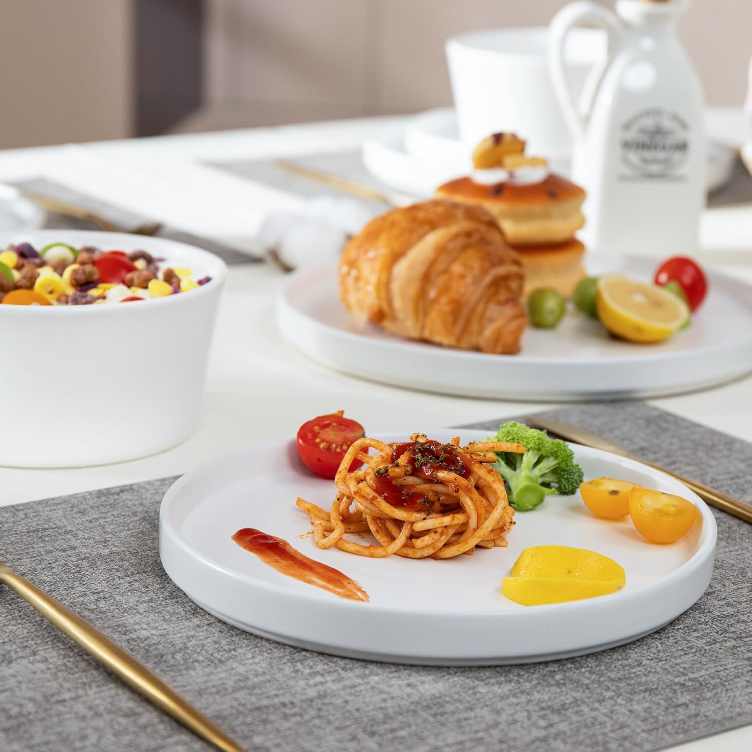 Asrug 12-Piece Plates and Bowls Sets,Ceramic Dinnerware Sets for 4, Chip Resistant and Scratch Dish Set, Dining Dinner Porcelain Dishware, Microwave and Dishwasher Safe,White Matte