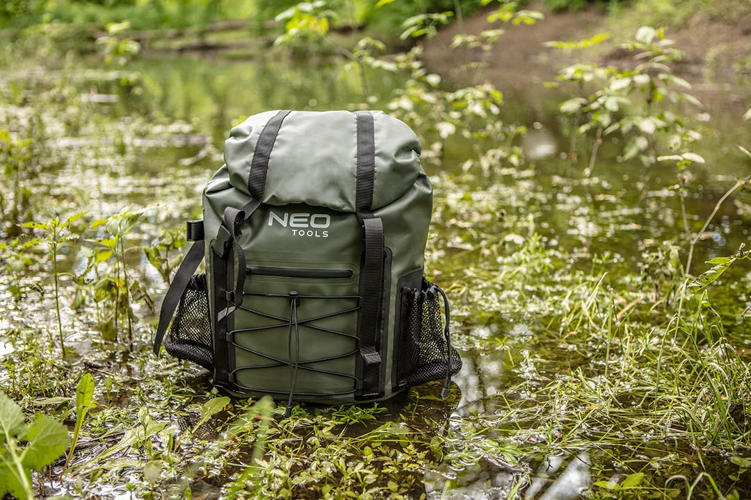 NEO TOOLS Sac à dos étanche 63-131, Capacité 30 Litres, 4en1, Couleur Vert Foncé, Sangles Latérales Réglables, 2 Poches, PVC 600D