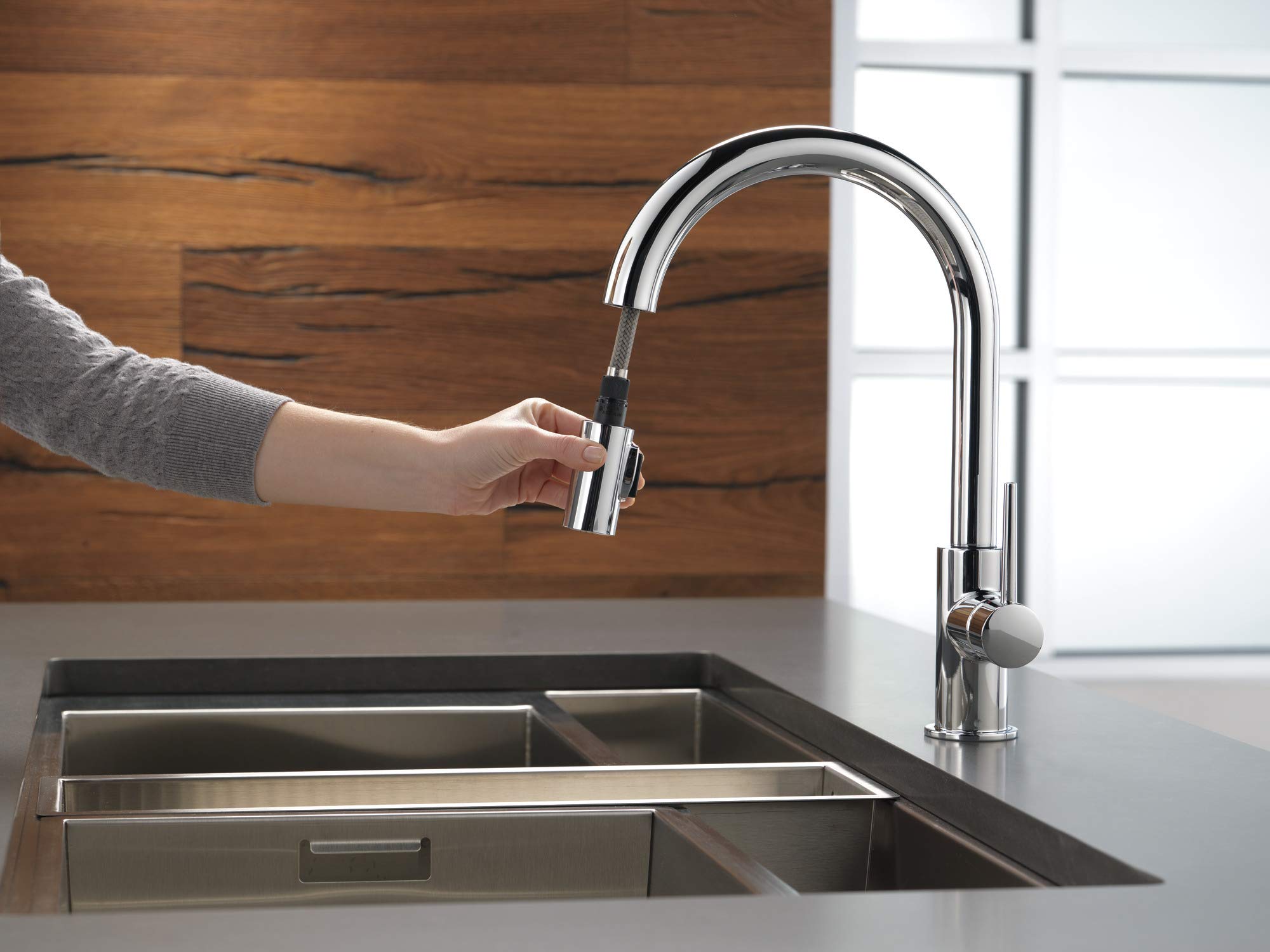 Delta 9159-LS-DST Trinsic 1.8 GPM Single Hole Pull Down Kitchen