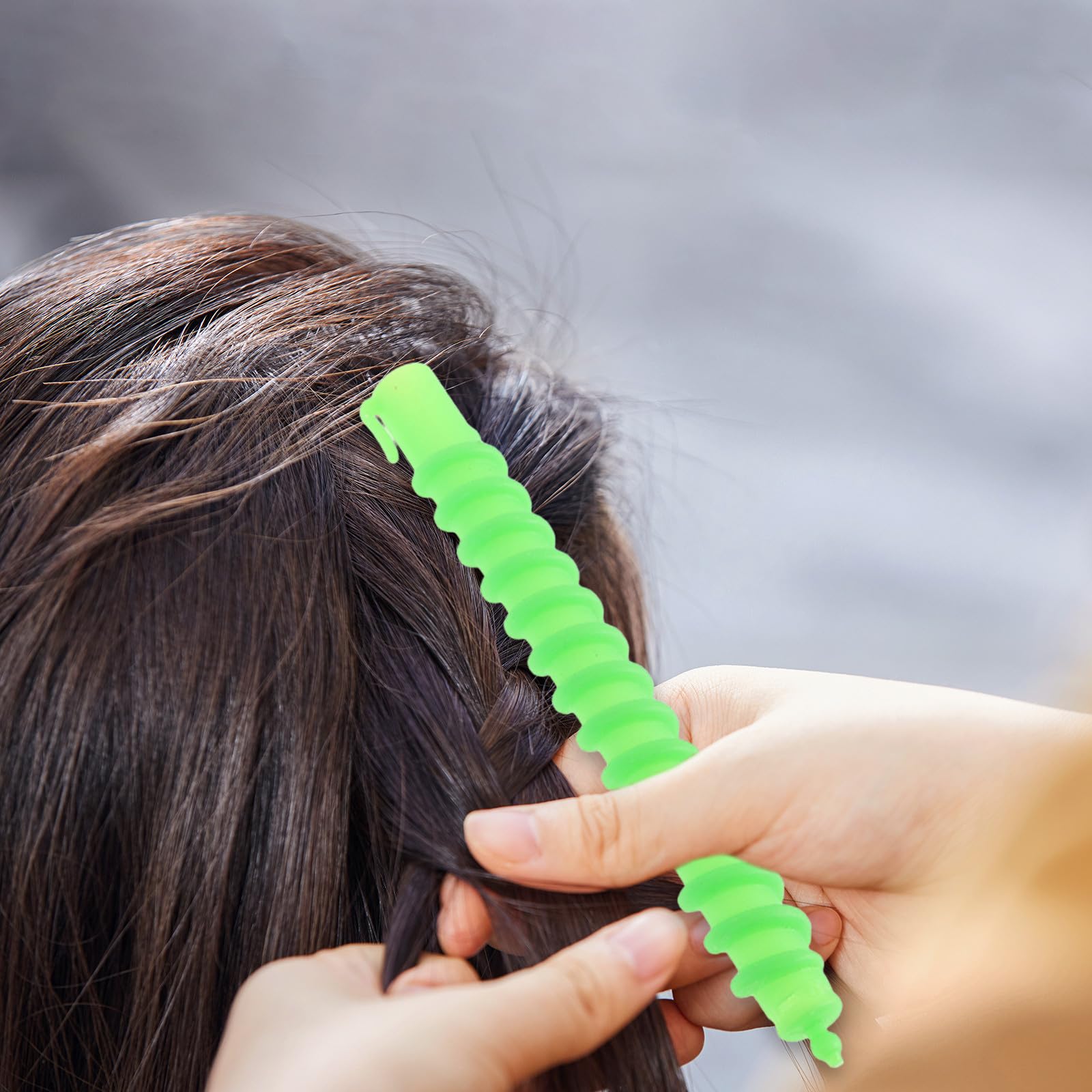 Dauerwellenwickler Spiralstäbe 60 Stück aus Kunststoff Mittlere Größe für Langes Haar Geeignet für Verschiedene Styling Techniken und Haarpflege Zufällige Farbe