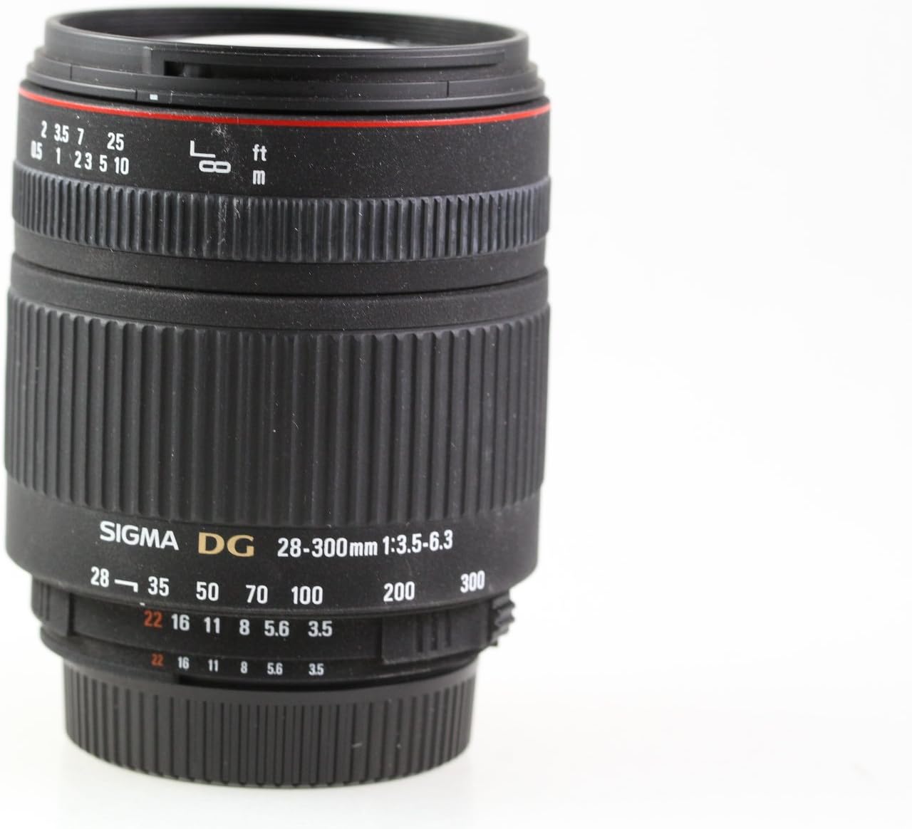Sigma 28-300mm f/3.5-6.3 DG Macro Aspherical Lens for Nikon AFD Cameras