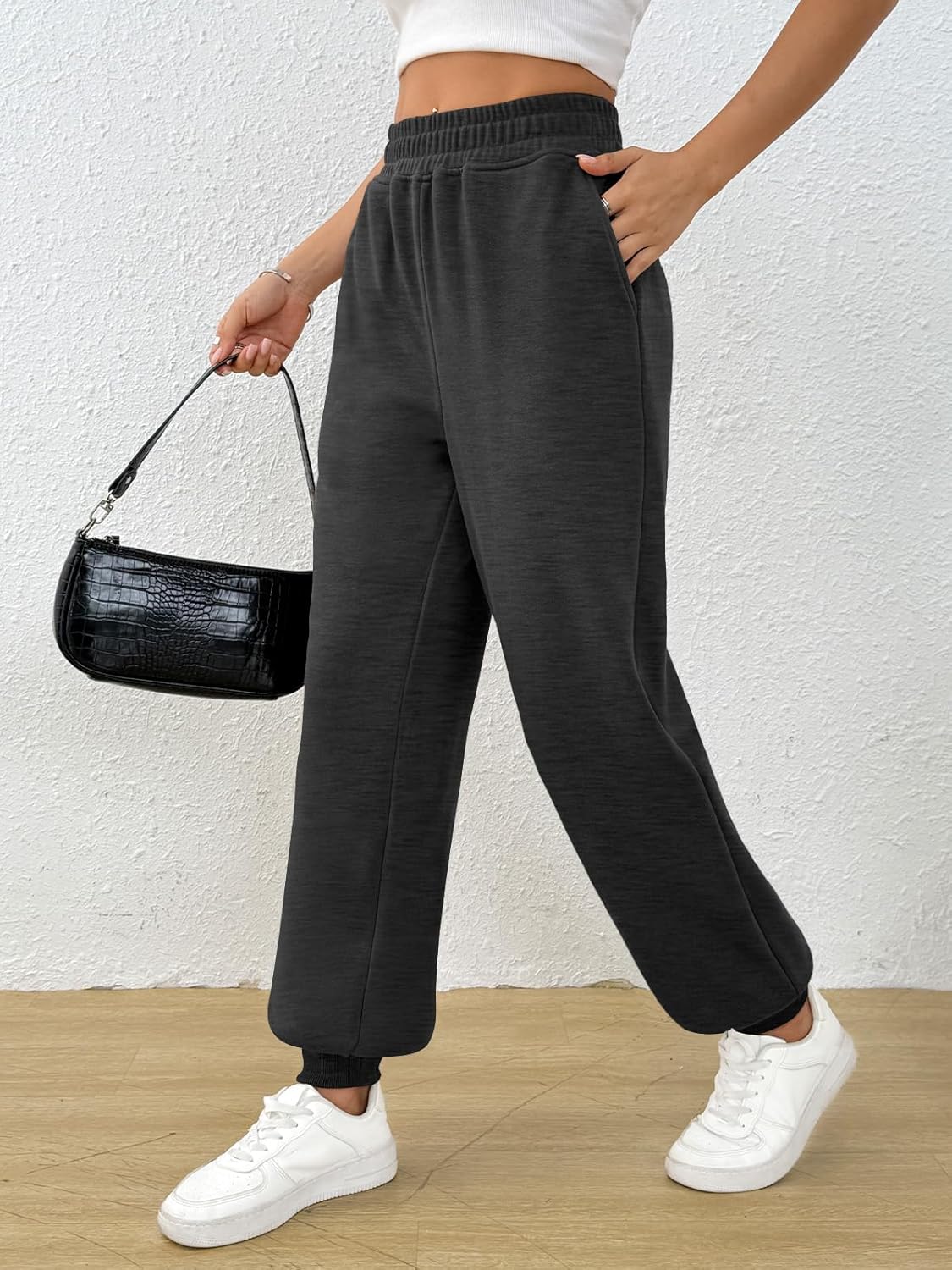 Trendy Queen Womens Sweatpants Baggy Athletic Joggers with Pockets Lounge Pants - Image 3