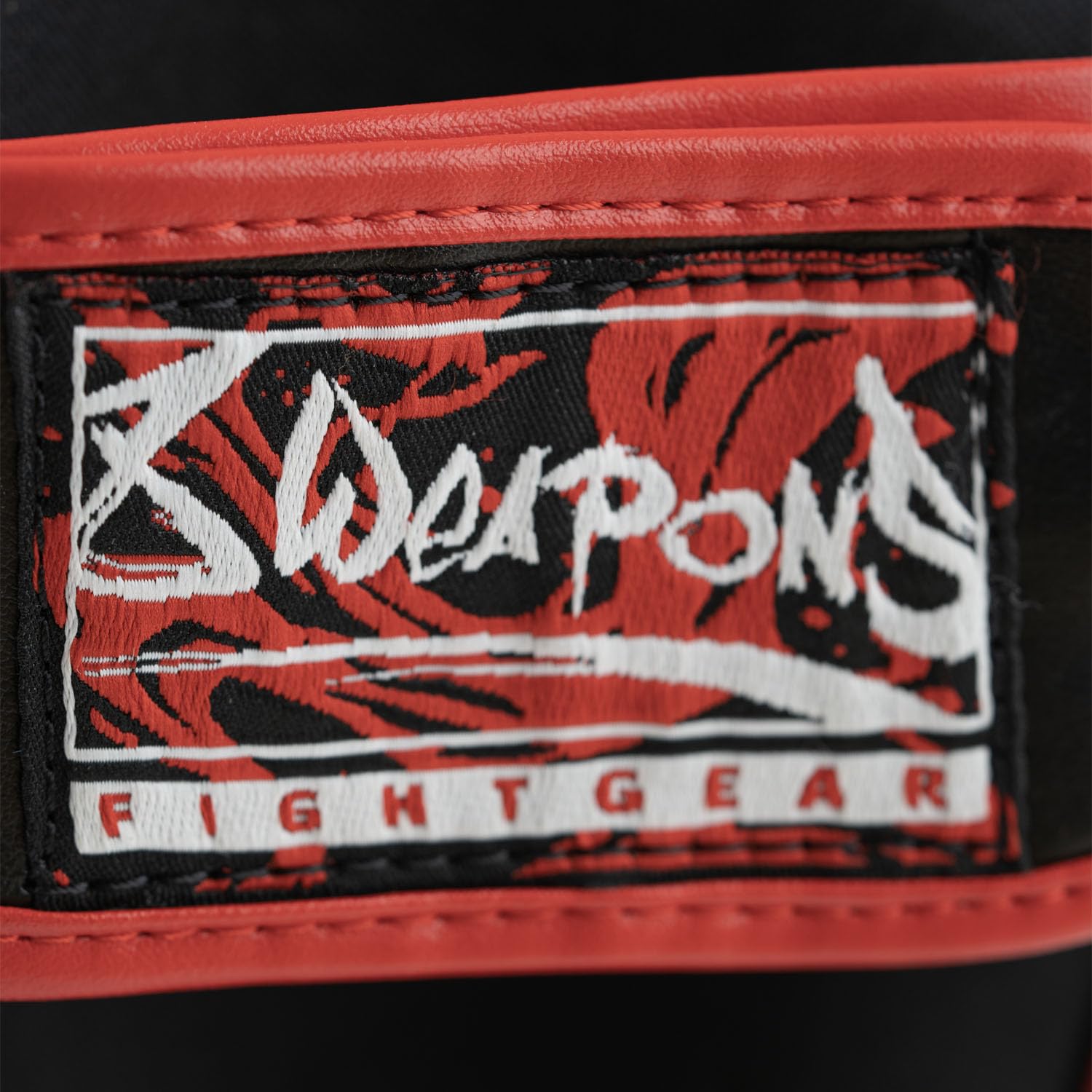 Weapons - 8 parastinchi per bambini, Joe, colore: Nero/Rosso