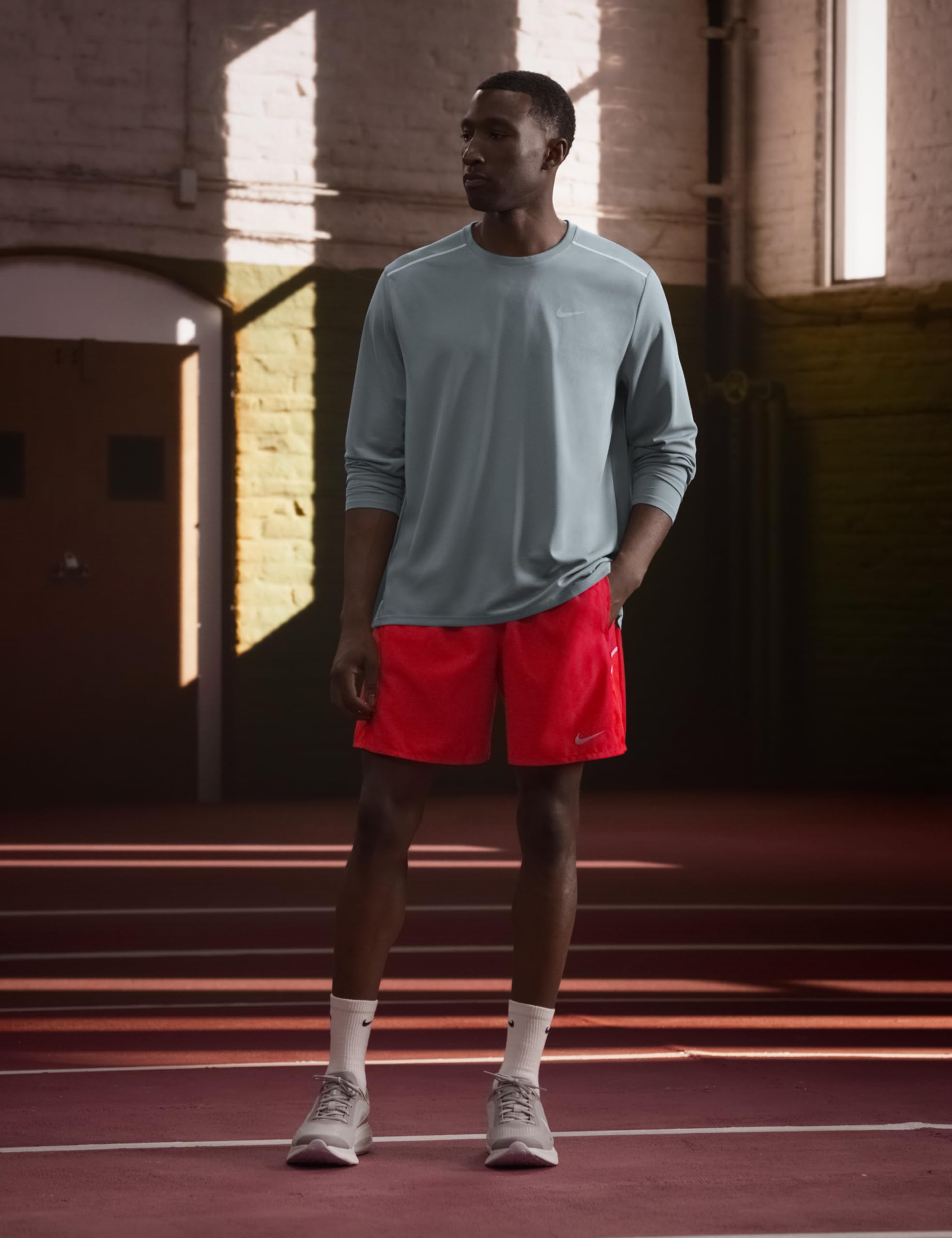 Nike Miler Dri-FIT 2 w 1 szorty do biegania dla mężczyzn (ok. 18 cm), IF2054