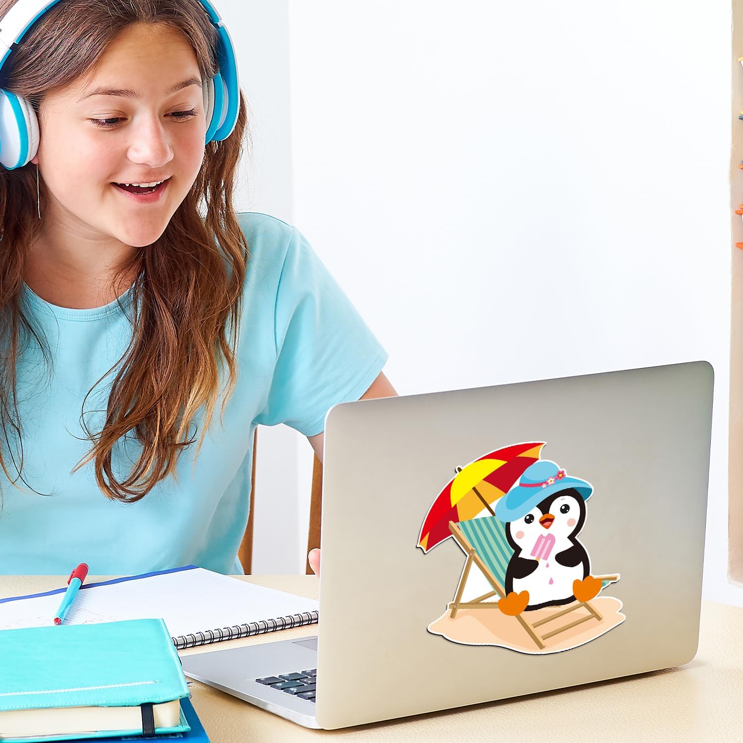 JAPBOR Cruise Door Decorations Magnetic - 4PCS Penguin Cruise Magnet, Summer Cute Penguins Theme Car Ship Cabin Refrigerator Magnets Decal, Funny Animal Fridge Magnetic Stickers for Beach Party Decor