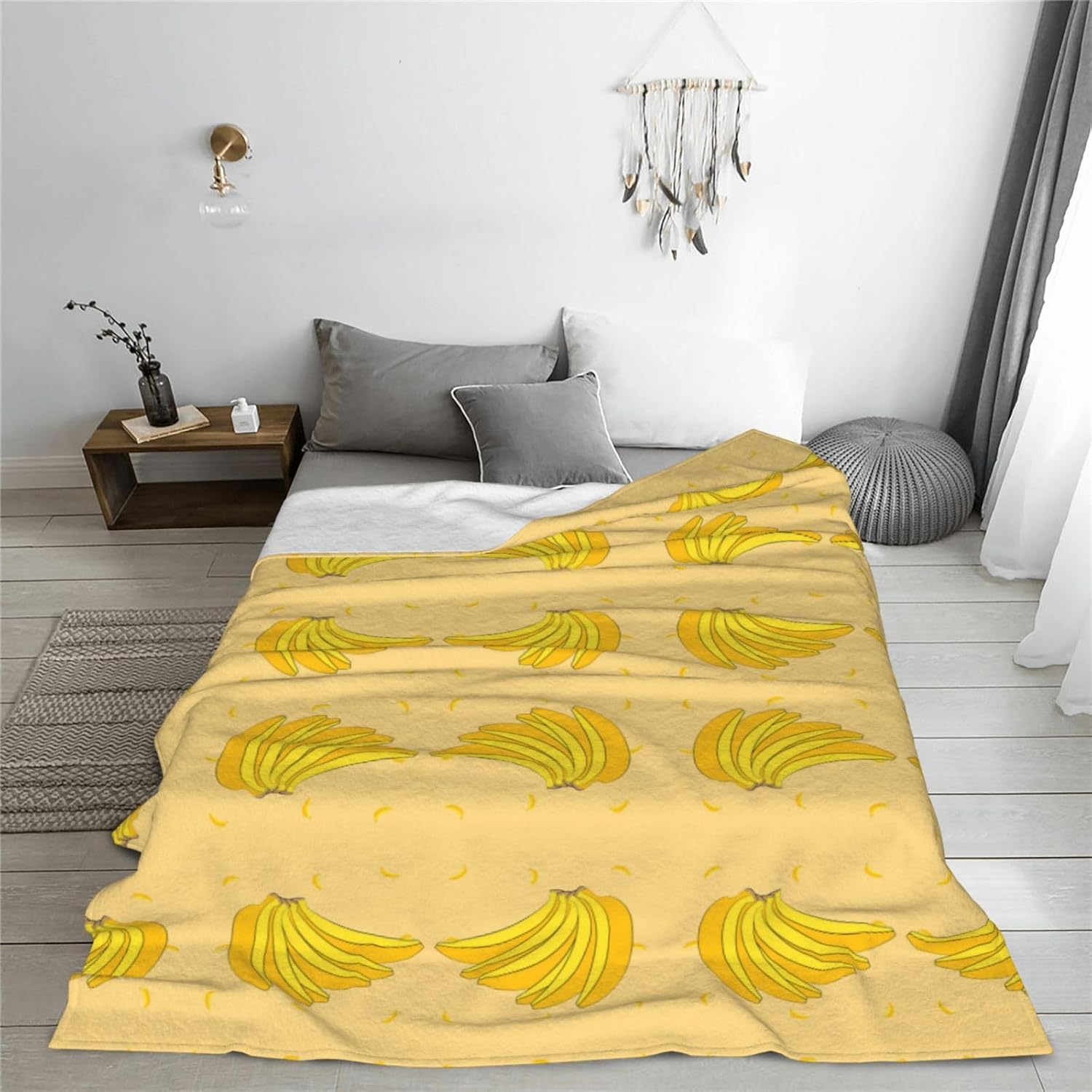 Cartoon Banana Decorative Gift Blanket, Sofa Bed Living Room Camping Travel Blanket (50 * 40 inches), Flannel Children's Blanket,