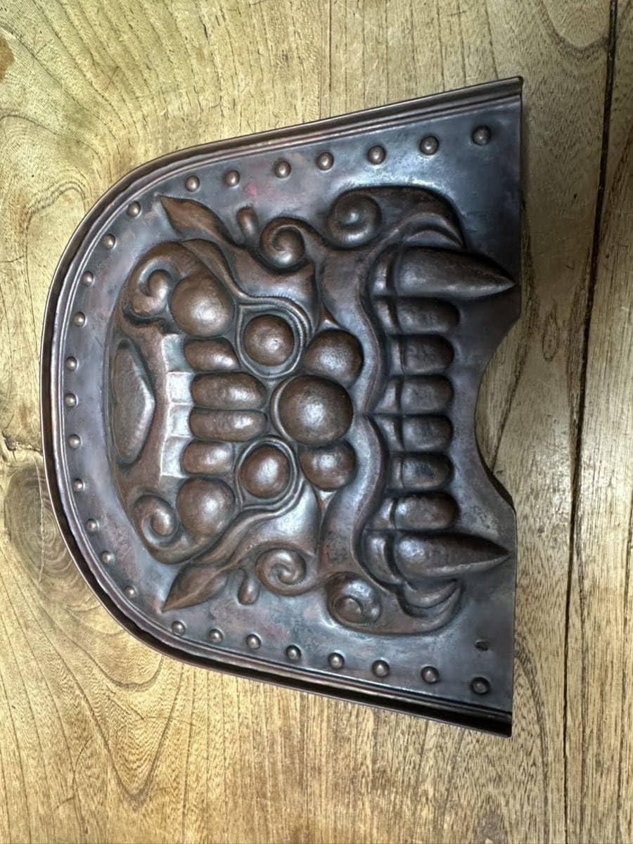 初心者が銅板を叩いてみました。 Amazon.co.jp: 銅板叩き出し 作家銘有り 銅板鬼瓦 レア物、初出し一点