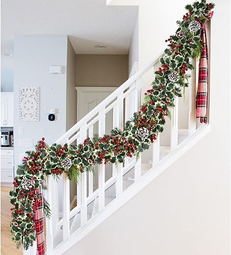 Miniatura 5 de Lvydec Guirnalda de bayas rojas para decoración navideña, guirnalda de bayas artificiales de 6 pies con piñas y hojas de acebo para decoración de